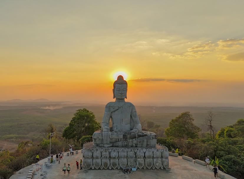 វត្តភ្នំស្វាយ, ភ្នំឥសីបតមៈ