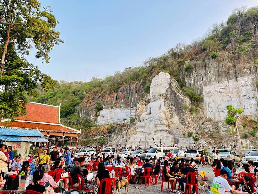 តំបន់​ទេសចរណ៍ភ្នំសំពៅ នឹងរៀបចំ​បំពាក់​ភ្លើង​ពណ៌កម្សាន្ត​ពេល​រាត្រី​​ ឲ្យ​ដូចជា​ផ្សាររាត្រី​បែប​ធម្មជាតិ - Copy